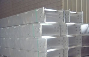 阶梯式铝合金桥架