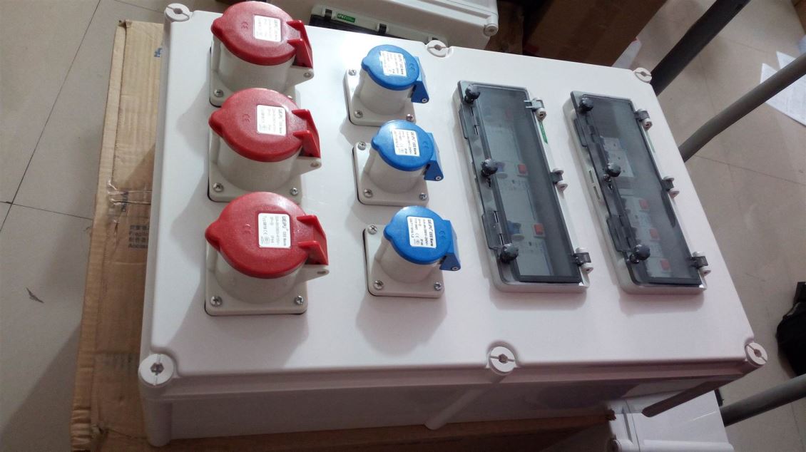 检修箱（12台）